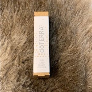 DoTERRA Tinted Lip Gloss Sealed (Brand New)